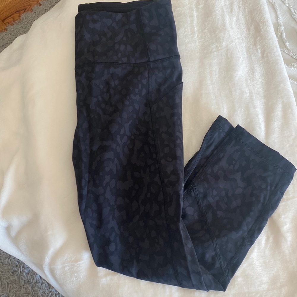 Lulu lemon cropped camo leggings